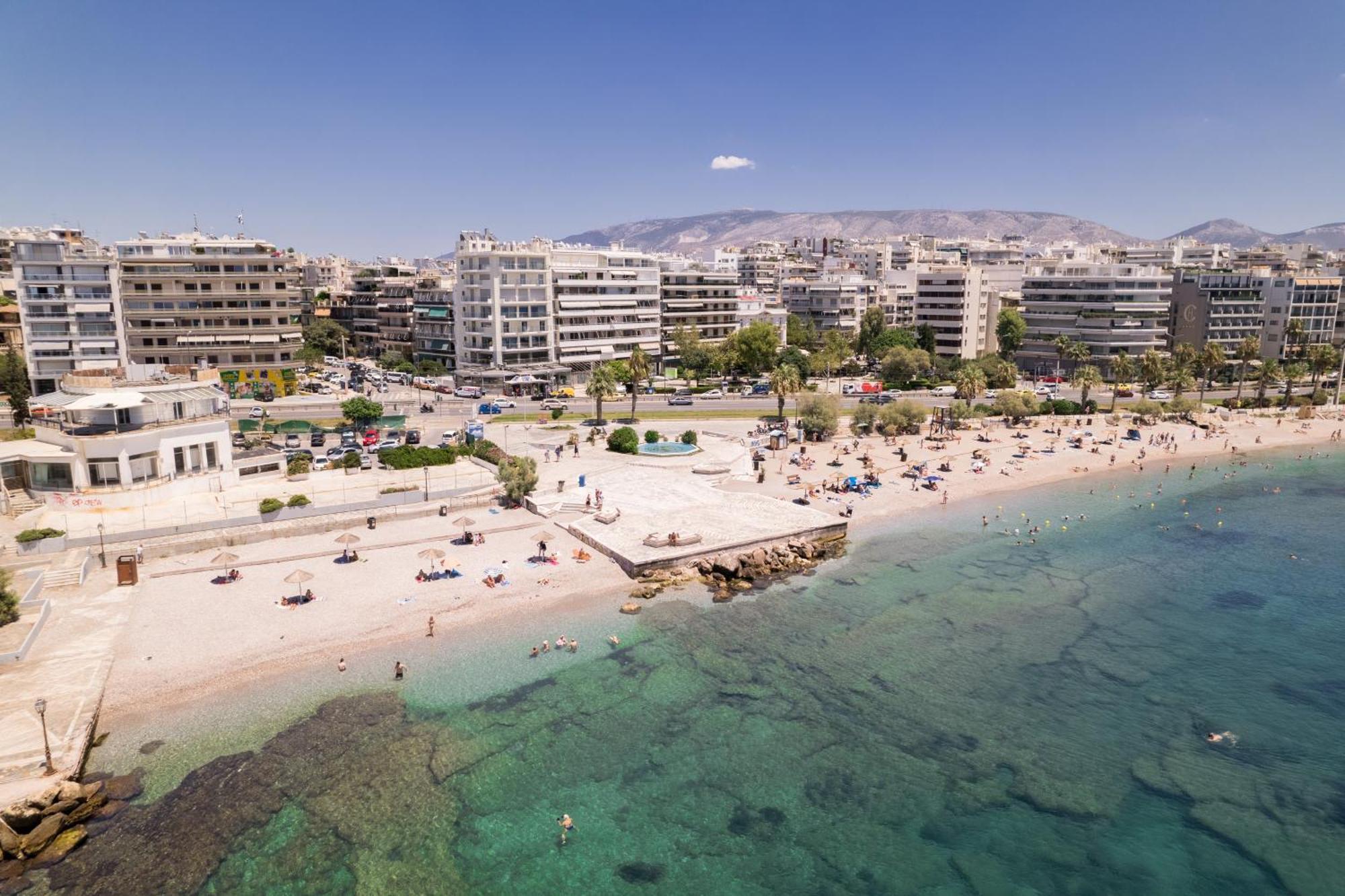 Luxury Seaside Apartment Next To Starbucks Opossite The Beach Park Of Flisvos Αθήνα Εξωτερικό φωτογραφία